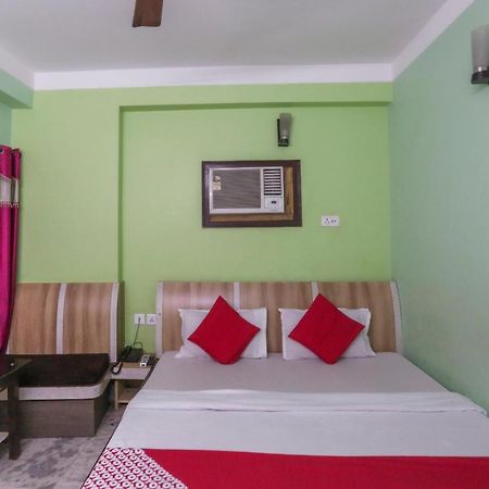 Oyo 60609 Hotel Tanushree Rampurhat エクステリア 写真