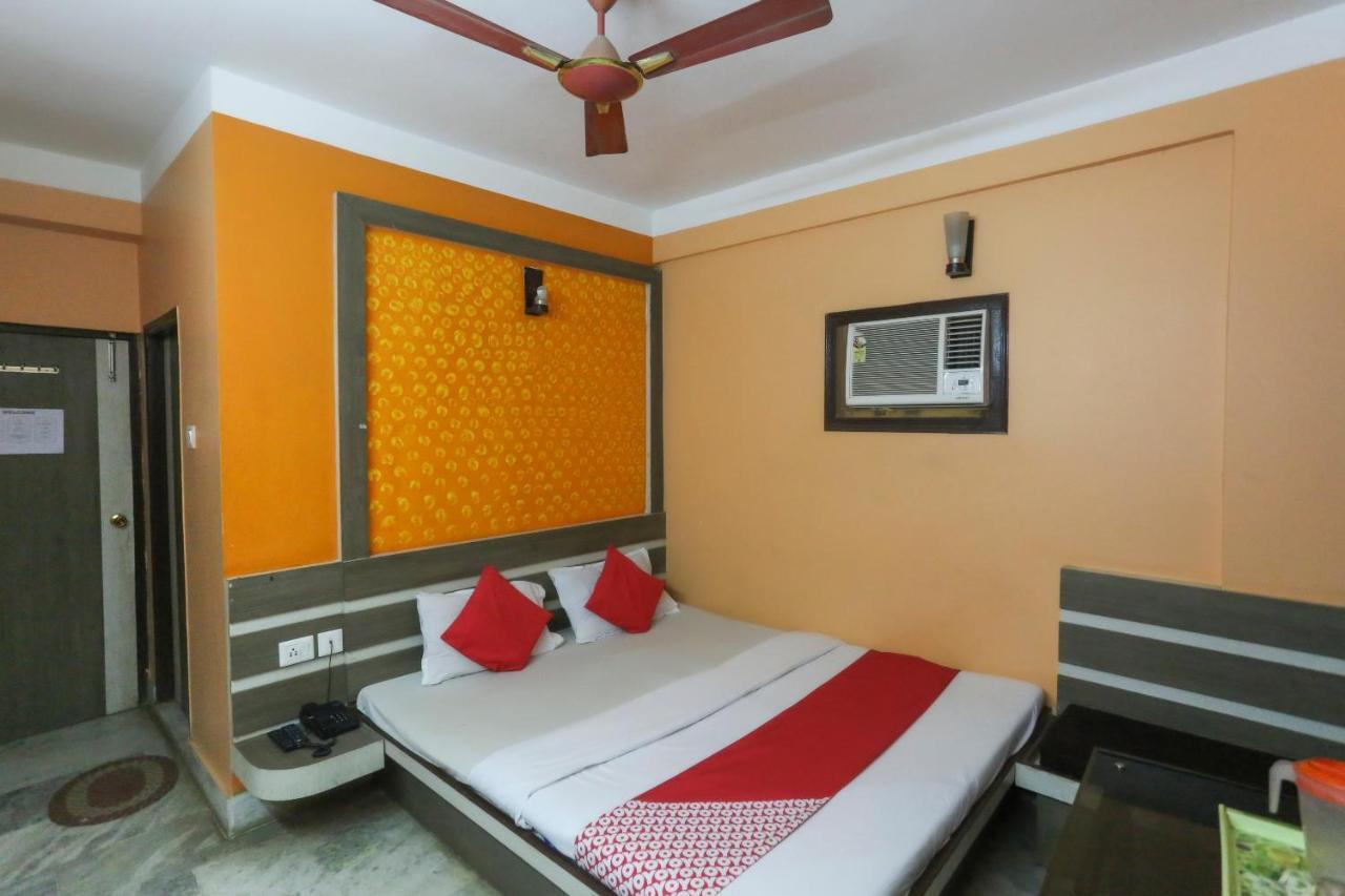 Oyo 60609 Hotel Tanushree Rampurhat エクステリア 写真