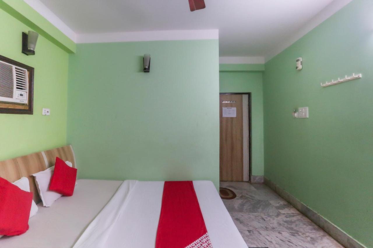 Oyo 60609 Hotel Tanushree Rampurhat エクステリア 写真
