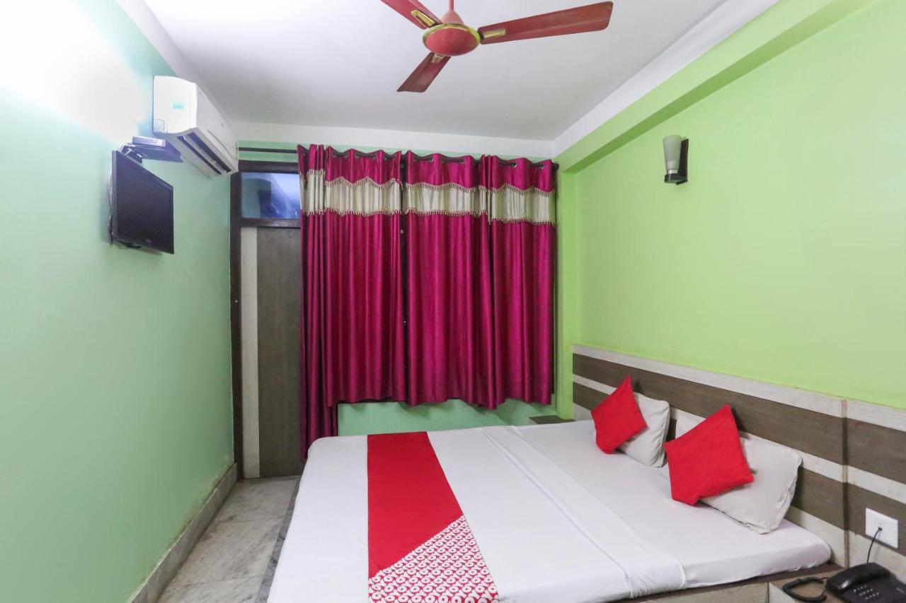 Oyo 60609 Hotel Tanushree Rampurhat エクステリア 写真