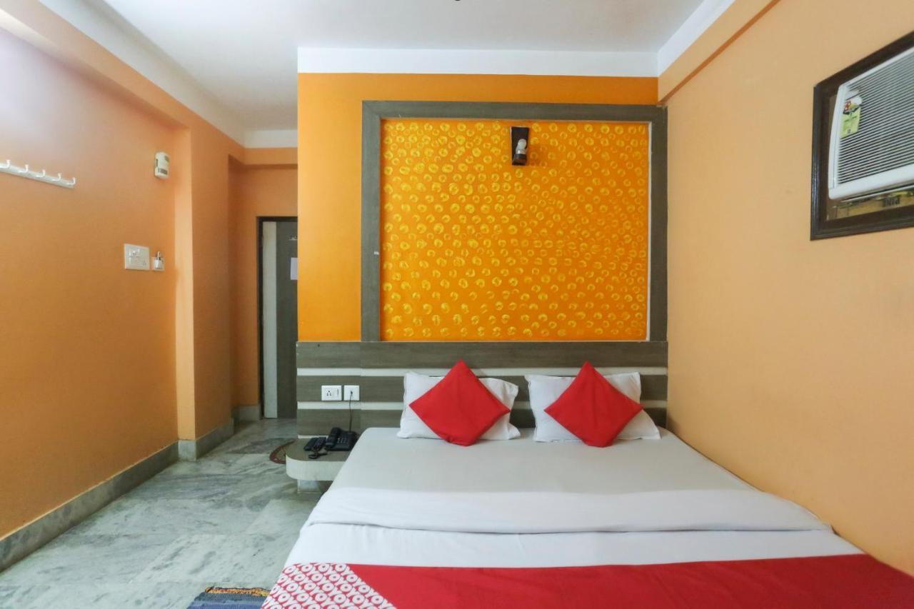 Oyo 60609 Hotel Tanushree Rampurhat エクステリア 写真