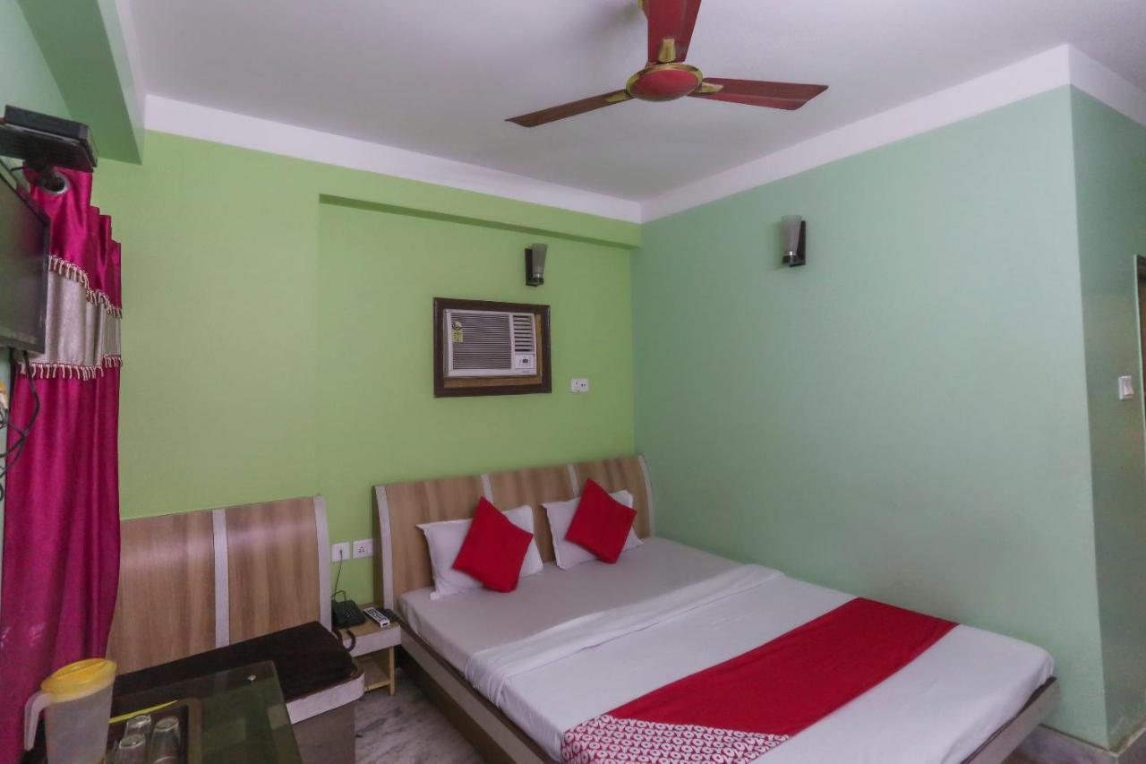 Oyo 60609 Hotel Tanushree Rampurhat エクステリア 写真